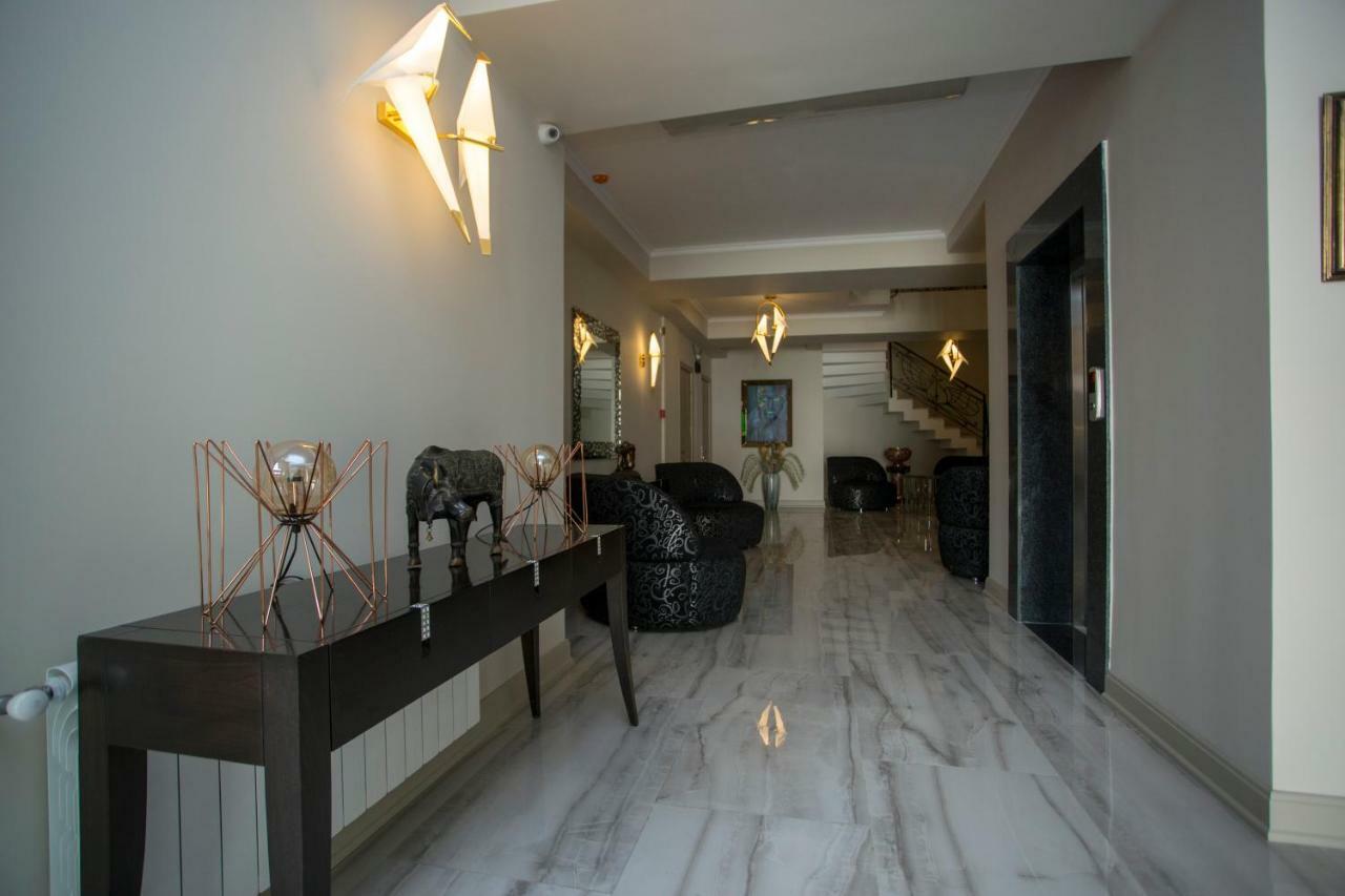 Downtown Hotel Батумі Екстер'єр фото