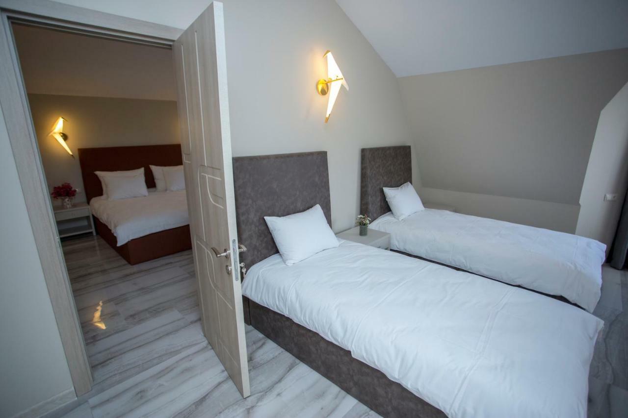 Downtown Hotel Батумі Екстер'єр фото