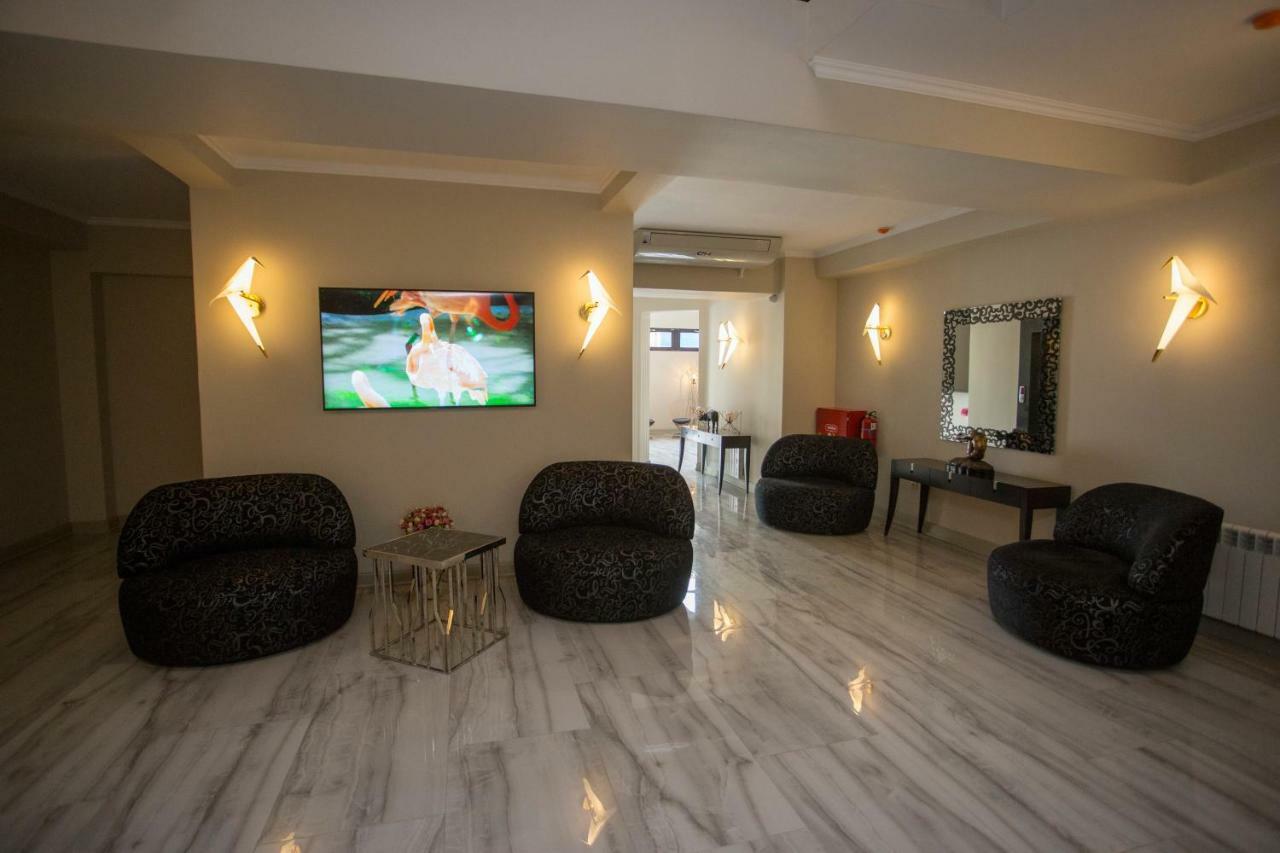 Downtown Hotel Батумі Екстер'єр фото