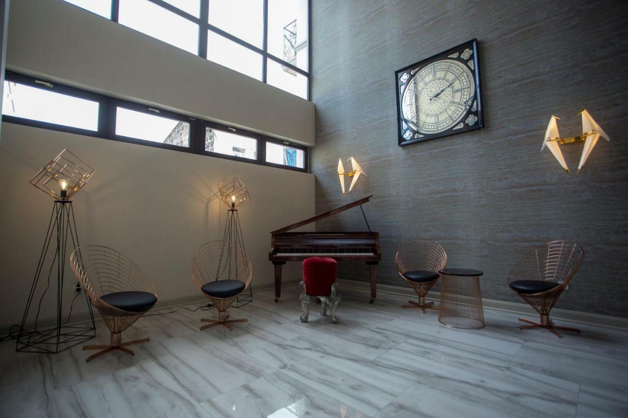 Downtown Hotel Батумі Екстер'єр фото