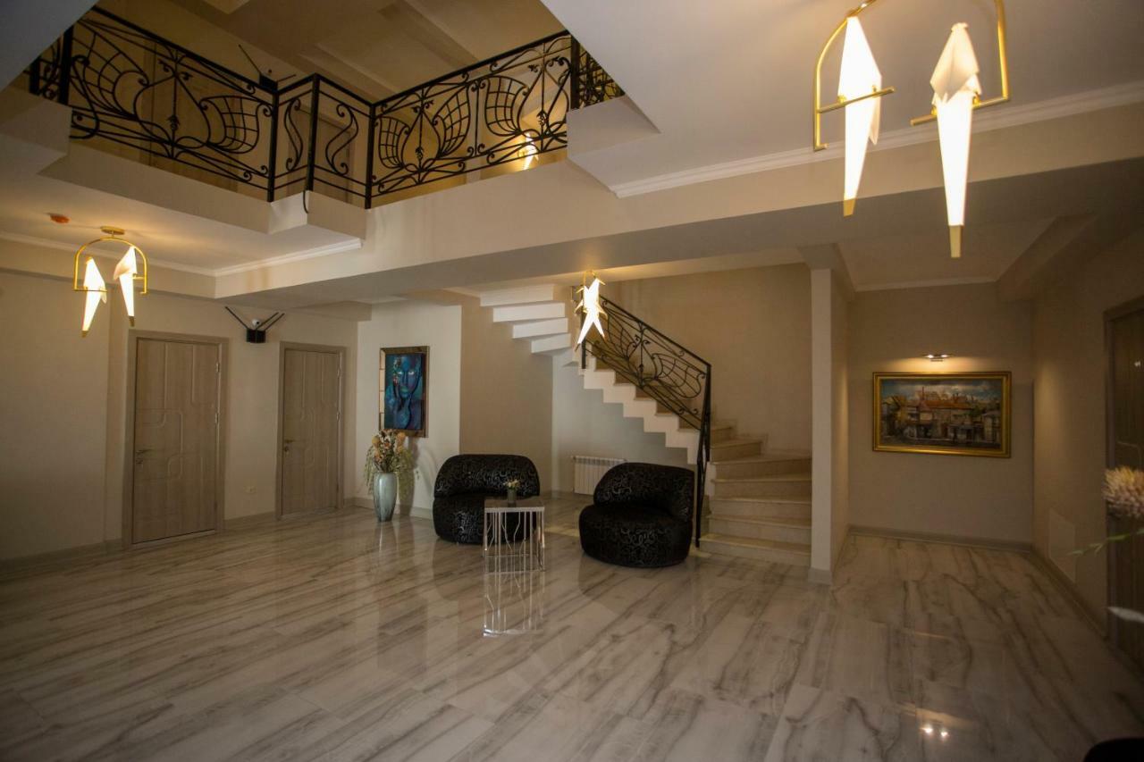 Downtown Hotel Батумі Екстер'єр фото