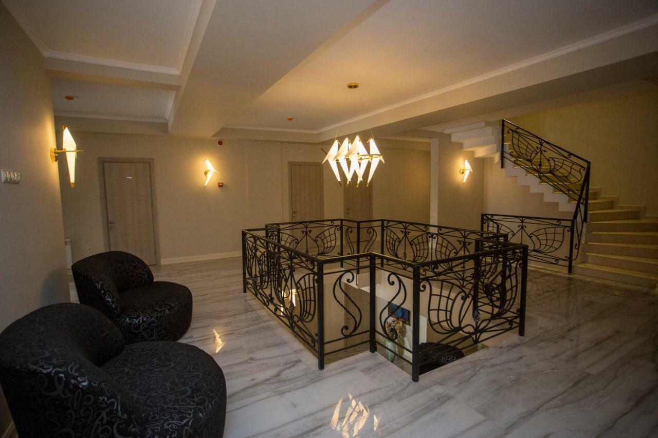 Downtown Hotel Батумі Екстер'єр фото