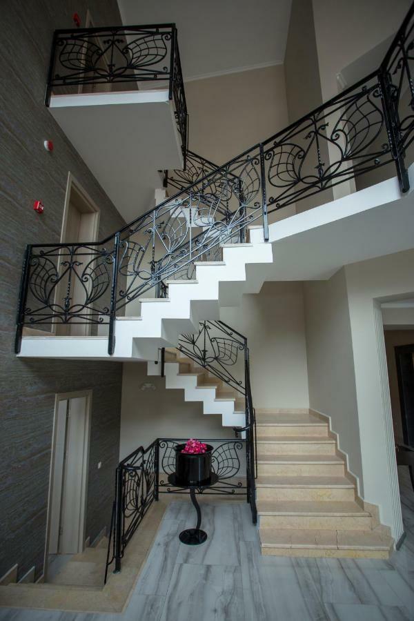 Downtown Hotel Батумі Екстер'єр фото