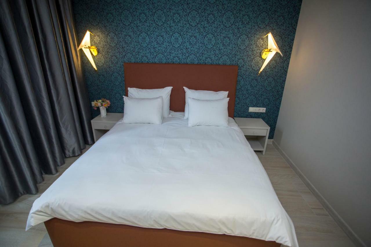 Downtown Hotel Батумі Екстер'єр фото