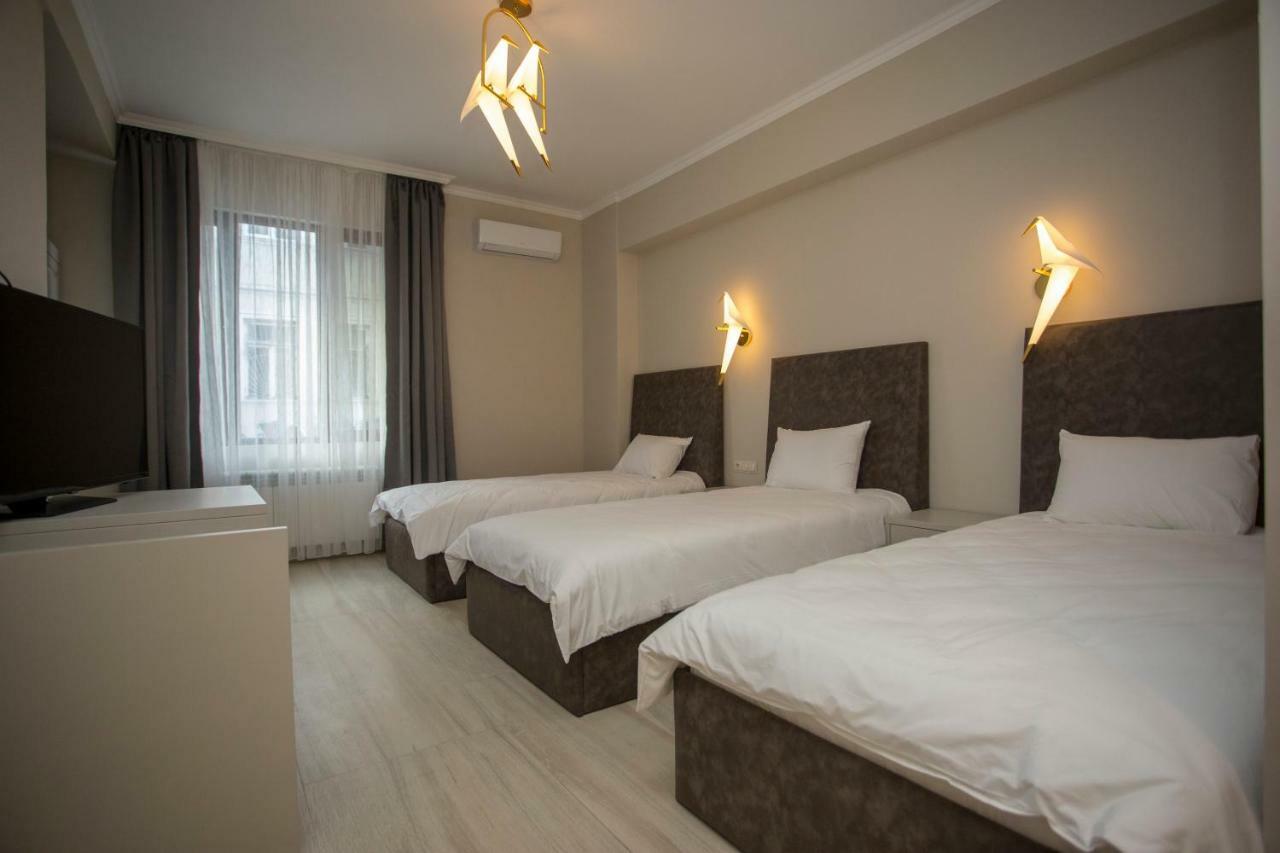 Downtown Hotel Батумі Екстер'єр фото