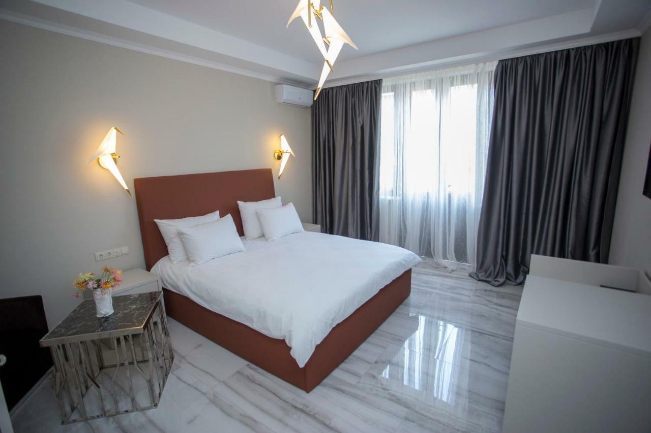 Downtown Hotel Батумі Екстер'єр фото
