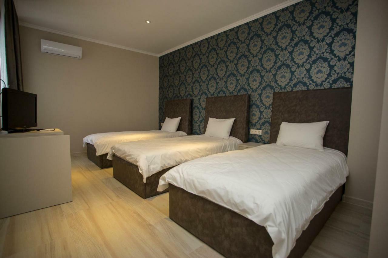 Downtown Hotel Батумі Екстер'єр фото