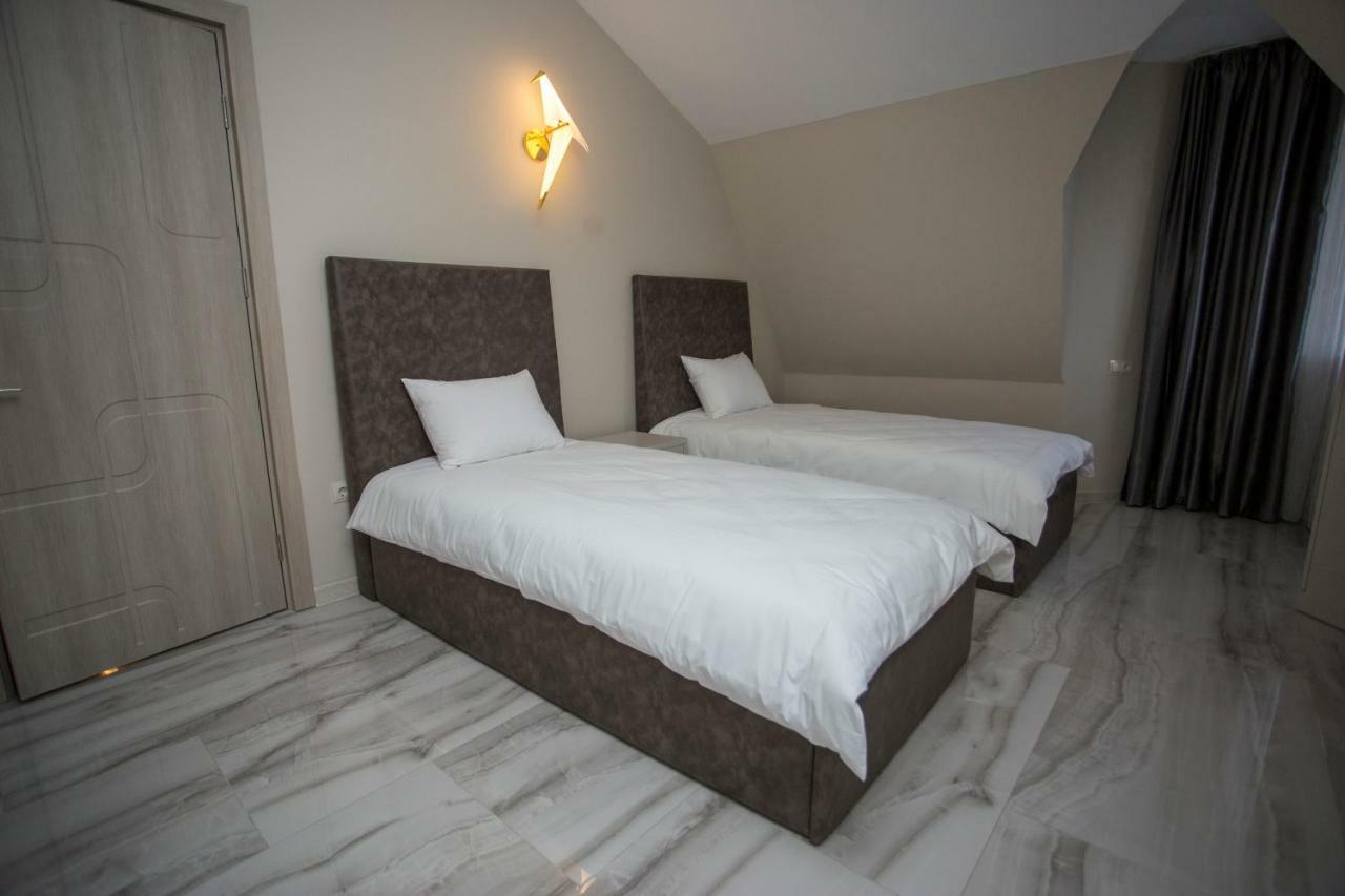 Downtown Hotel Батумі Екстер'єр фото